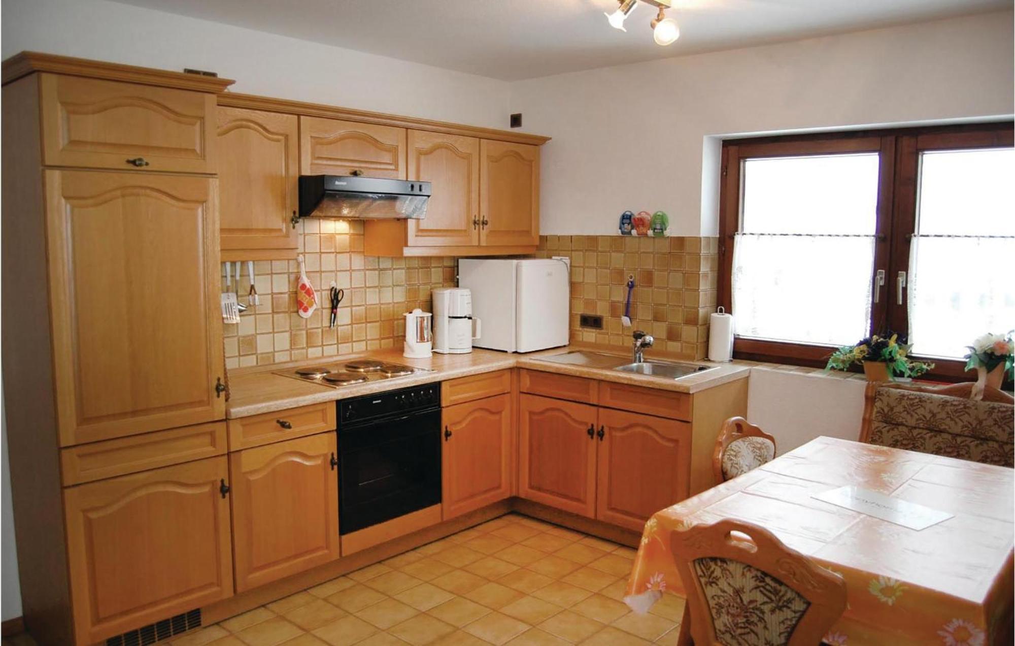 2 Bedroom Awesome Apartment In Welschensteinach Esterno foto